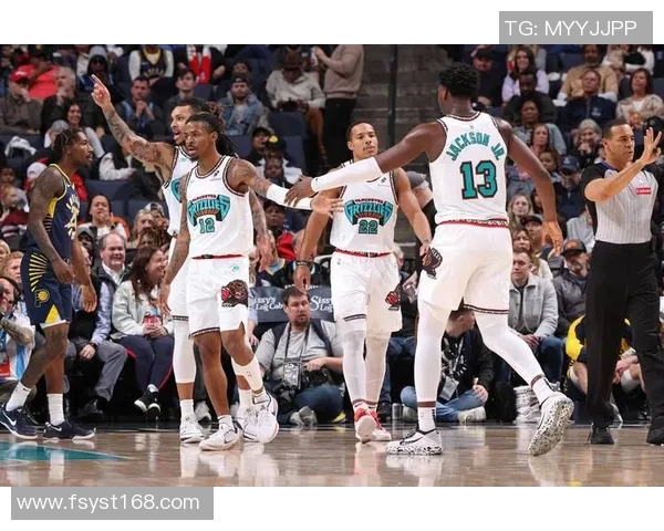 西部最新排名！差距仅1场，4队争第2！开拓者坐9望8，快船倒数第4_266